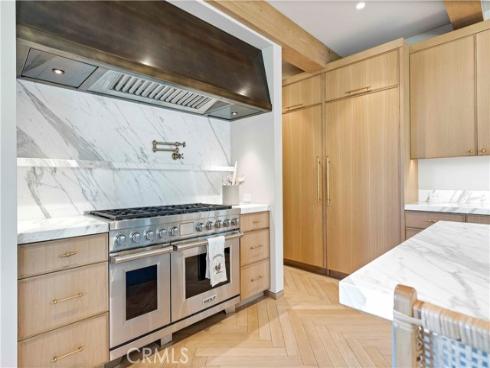 2571  Vista  , Newport Beach, CA