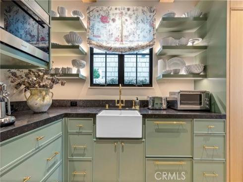 2571  Vista  , Newport Beach, CA