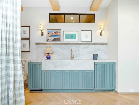 2571  Vista  , Newport Beach, CA