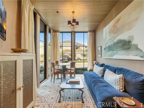 2571  Vista  , Newport Beach, CA