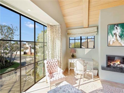 2571  Vista  , Newport Beach, CA