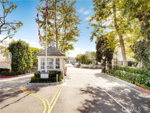 2571  Vista  , Newport Beach, CA