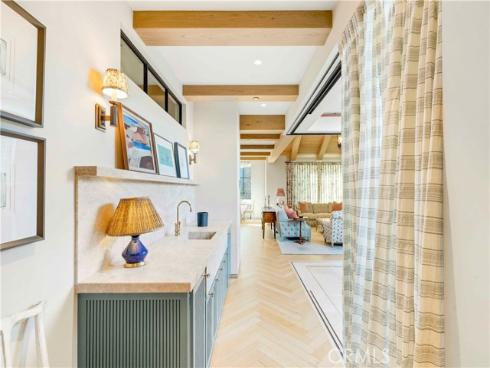 2571  Vista  , Newport Beach, CA