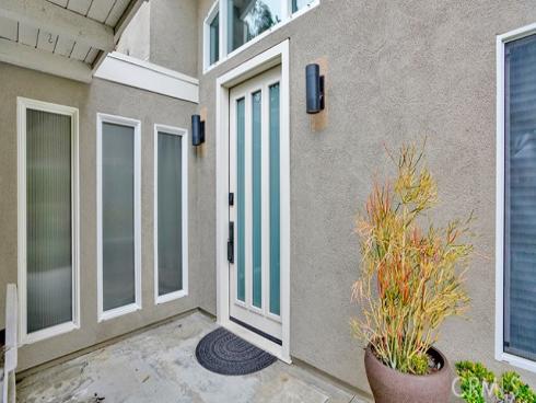 2208  Fortuna  , Newport Beach, CA