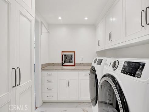 2208  Fortuna  , Newport Beach, CA