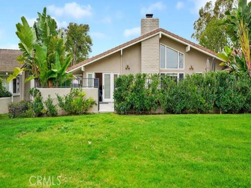 2208  Fortuna  , Newport Beach, CA