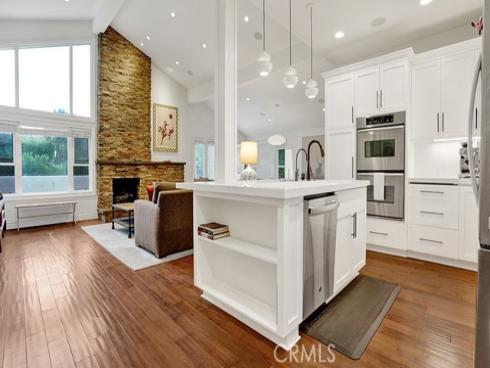 2208  Fortuna  , Newport Beach, CA