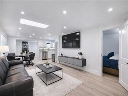 1825 W Balboa   Boulevard, Newport Beach, CA