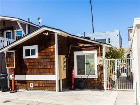 1825 W Balboa   Boulevard, Newport Beach, CA