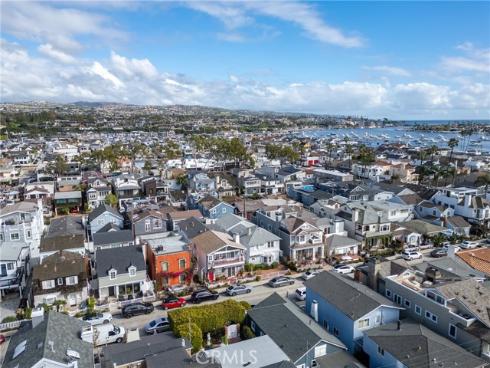 216  Amethyst  , Newport Beach, CA