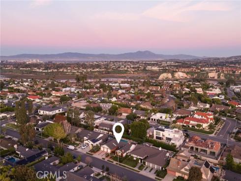 1430  Lincoln  , Newport Beach, CA