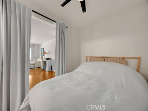 300  Cagney  215 , Newport Beach, CA