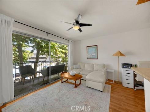 300  Cagney  215 , Newport Beach, CA