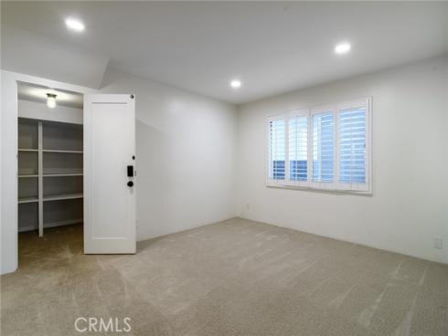 302 S Bay Front  , Newport Beach, CA