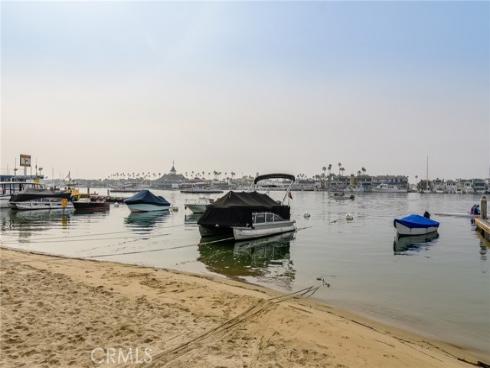 302 S Bay Front  , Newport Beach, CA