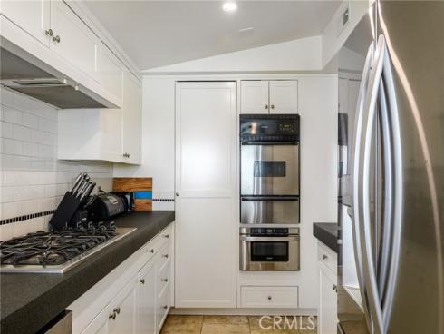 302 S Bay Front  , Newport Beach, CA