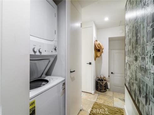 302 S Bay Front  , Newport Beach, CA