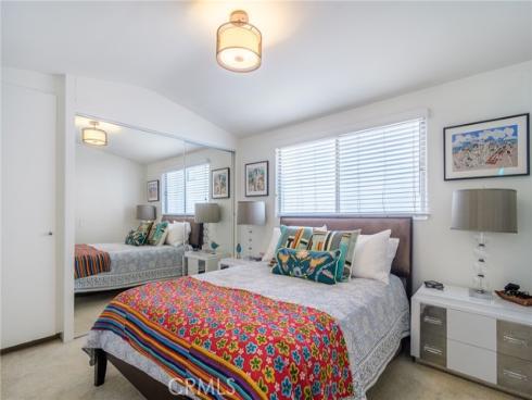 302 S Bay Front  , Newport Beach, CA