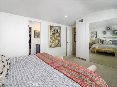 302 S Bay Front  , Newport Beach, CA