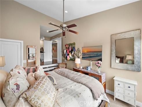 307  Columbia  , Newport Beach, CA