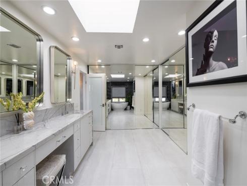 500  Harbor Island   Drive, Newport Beach, CA