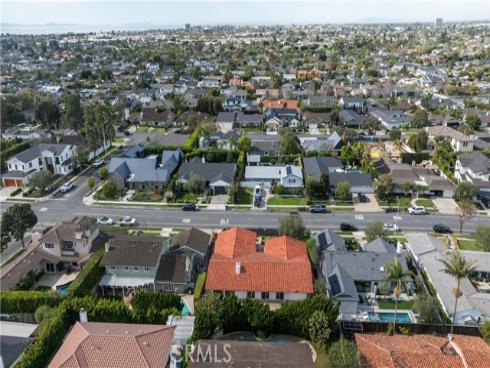 1412  Santiago Dr  , Newport Beach, CA