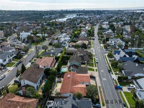 1412  Santiago Dr  , Newport Beach, CA