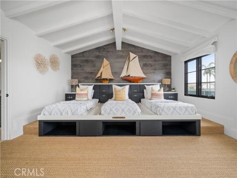 110  Via Trieste  , Newport Beach, CA