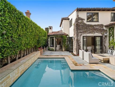 110  Via Trieste  , Newport Beach, CA