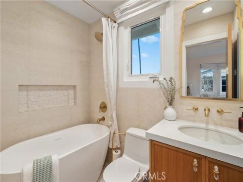 425 Tustin Avenue, Newport Beach, CA