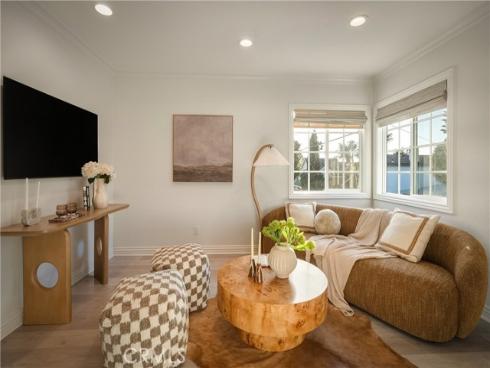 425 Tustin Avenue, Newport Beach, CA