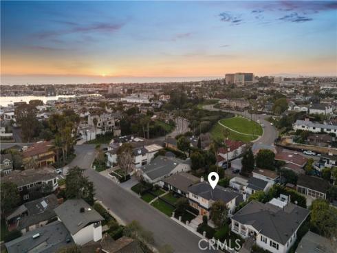 425  Tustin   Avenue, Newport Beach, CA