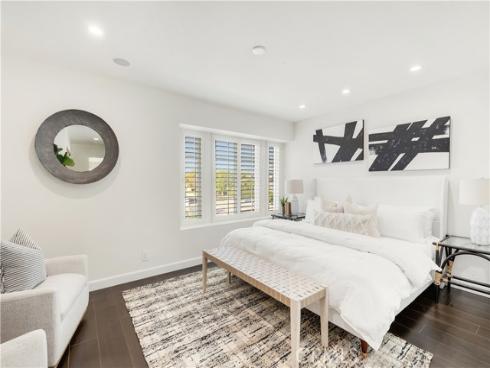 766  Tustin  5 , Newport Beach, CA