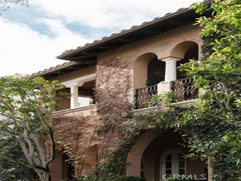 9  Boardwalk  , Newport Beach, CA