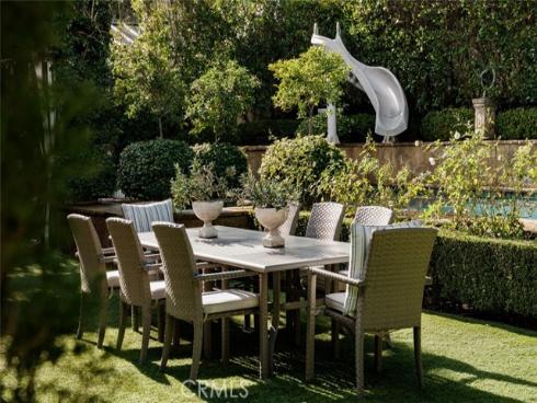 9  Boardwalk  , Newport Beach, CA