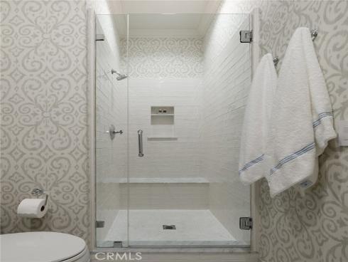 9  Boardwalk  , Newport Beach, CA