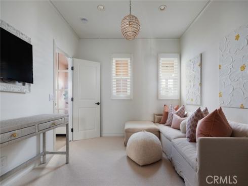 9  Boardwalk  , Newport Beach, CA