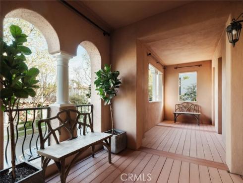 9  Boardwalk  , Newport Beach, CA