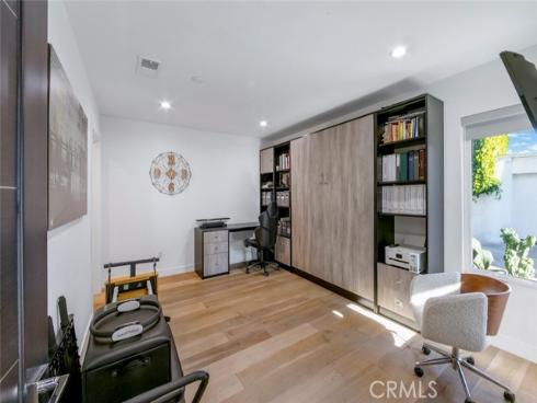 210  La Jolla  , Newport Beach, CA