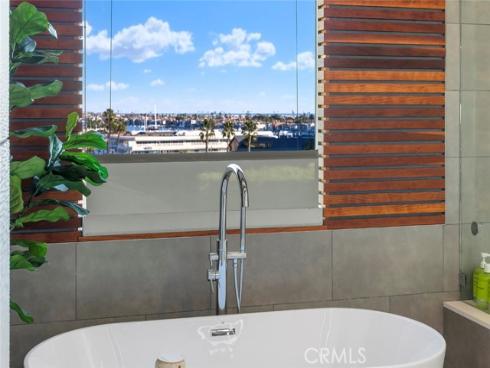 210  La Jolla  , Newport Beach, CA