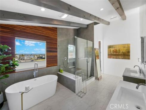 210  La Jolla  , Newport Beach, CA