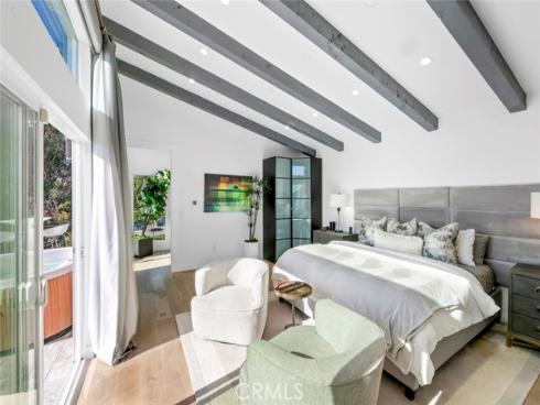 210  La Jolla  , Newport Beach, CA