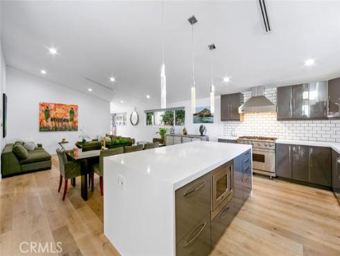 210  La Jolla  , Newport Beach, CA