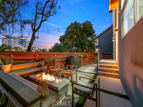 210  La Jolla  , Newport Beach, CA