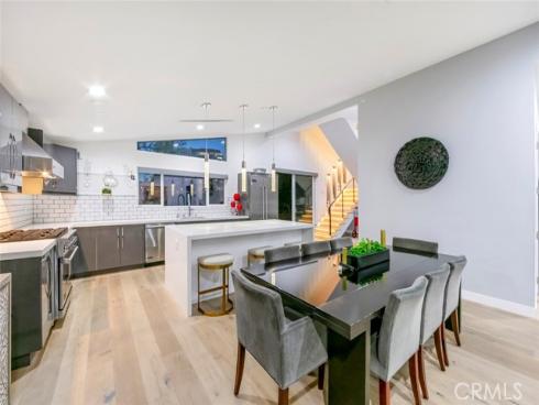 210  La Jolla  , Newport Beach, CA