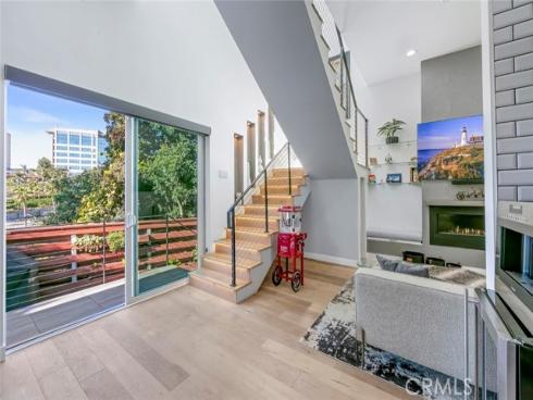 210  La Jolla  , Newport Beach, CA