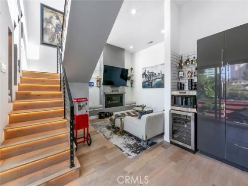 210  La Jolla  , Newport Beach, CA