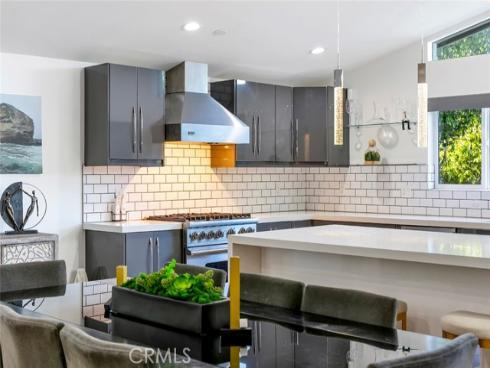 210  La Jolla  , Newport Beach, CA