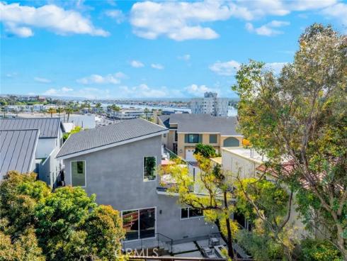 210  La Jolla  , Newport Beach, CA