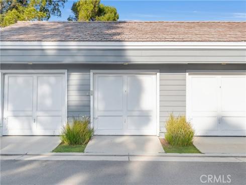 27  Brittany  , Newport Beach, CA